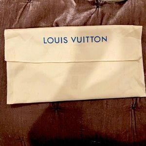 Louis Vuitton Purse